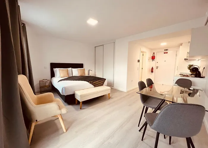 아파트 Living 푼샬