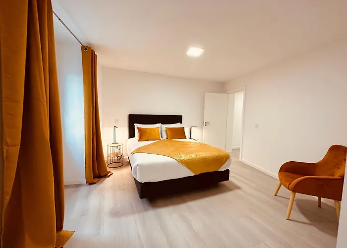 Living 아파트 푼샬